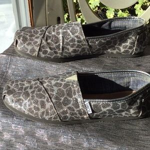 Toms women’s size 9.5 loafer